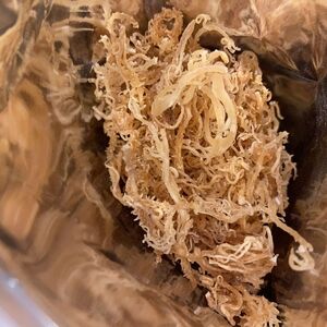 Natural Purple or Gold Sea Moss – 4oz for Skin & Hair Care